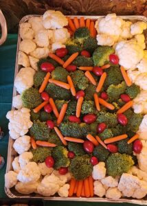 Christmas Veggie Tray with broccoli, carrots, and tomatoes